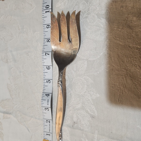 Leilani Silver Meat Server or Salad Serving Fork Vintage Serving Utensil - Picture 5 of 6